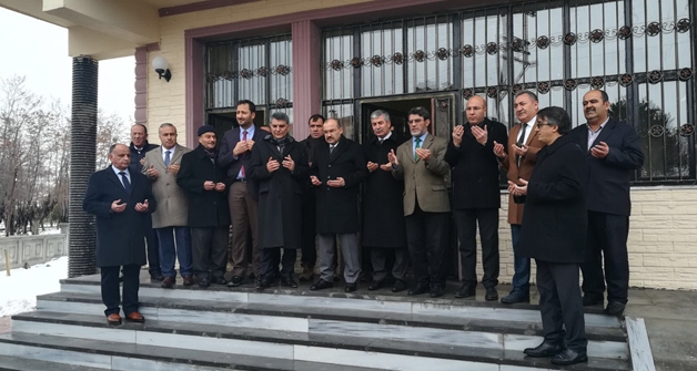 Tatvan'da yapımı tamamlanan işletme camisi ibadete açıldı