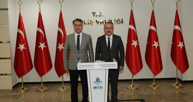 Vali Oktay Çağatay, Siirt Valisini Bitlis’te Ağırladı