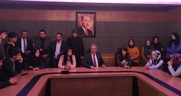 Vedat Demiröz Ankara'da Bitlisli gençleri ağırladı