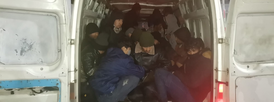 Bitlis'te Afganistan uyruklu 37 düzensiz göçmen yakalandı