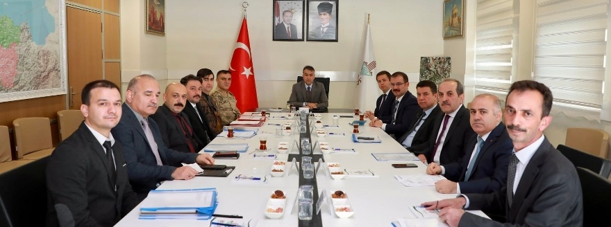 Bitlis'te akaryakıt kaçakçılığı ile mücadele koordinasyon toplantısı yapıldı