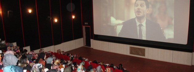Bitlisli kadınlara sinema keyfi