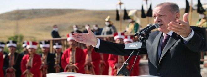 Cumhurbaşkanı Erdoğan, Ahlat’taki Malazgirt Zaferi Kutlamalarına Katıldı