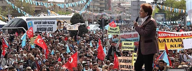 Kayseri'de İYİ Parti'ye Büyük İlgi